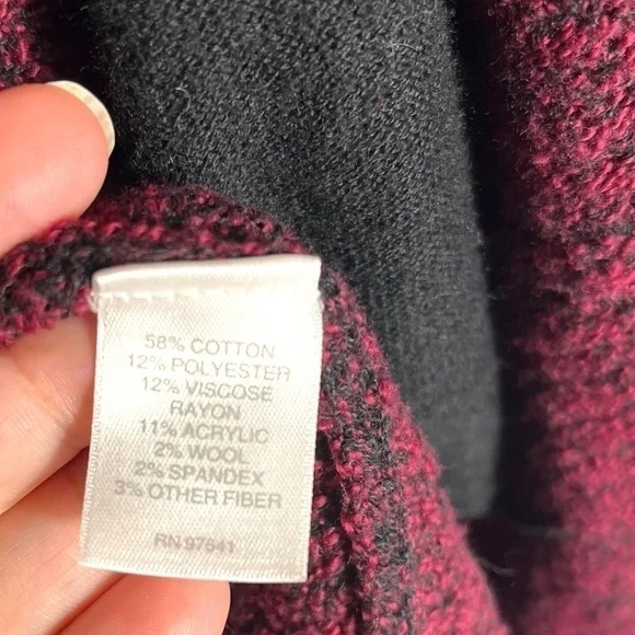 Textured Floral Sweater Cardigan - Picture 7 of 11